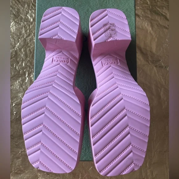 Gucci Rubber slipper and sole sandal - Picture 5 of 9